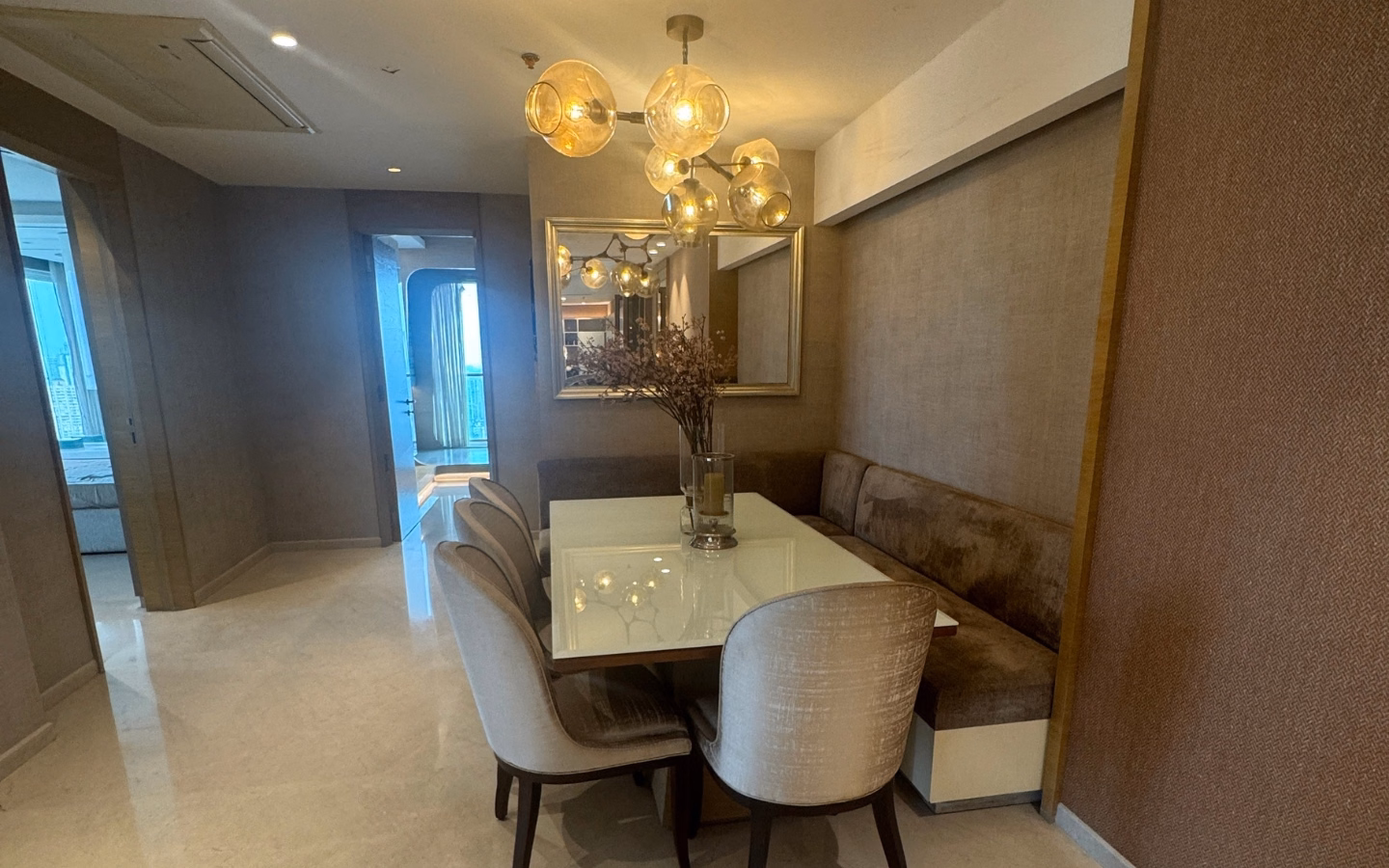 Fully Furnished 5 BHK with Servant Rooms in Byculla West, South Mumbai