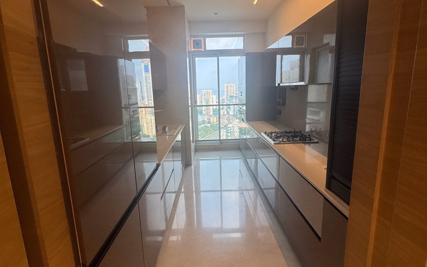 Fully Furnished 5 BHK with Servant Rooms in Byculla West, South Mumbai