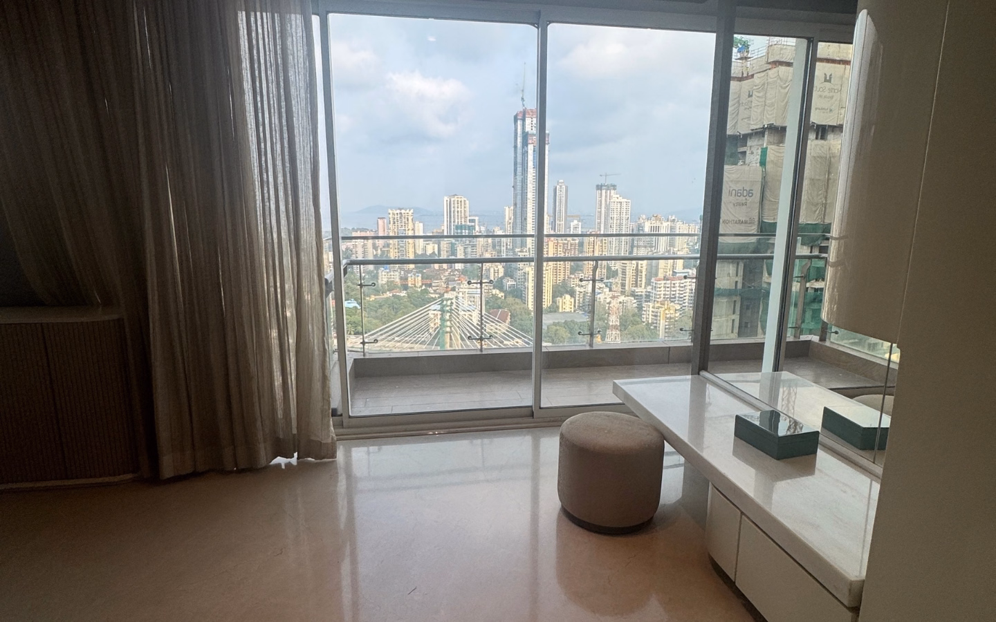 Fully Furnished 5 BHK with Servant Rooms in Byculla West, South Mumbai