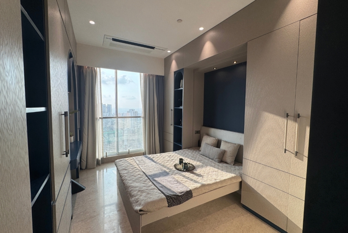 Ready-to-Move 3 BHK Luxury Apartment in Byculla West, South Mumbai