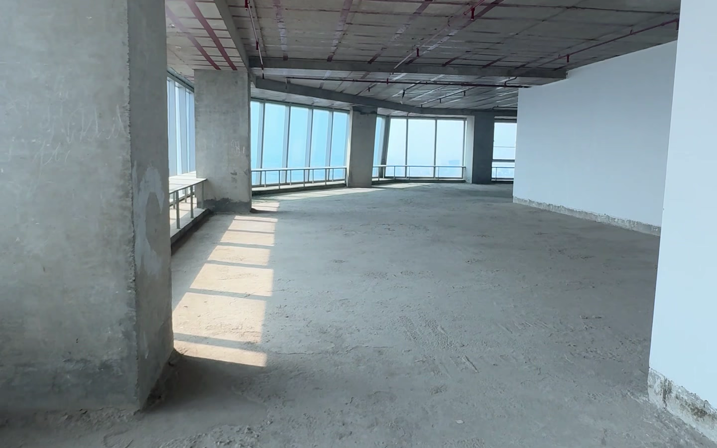 Office space for lease in Kohinoor Square, Dadar West - bare-shell floor ready for custom interiors