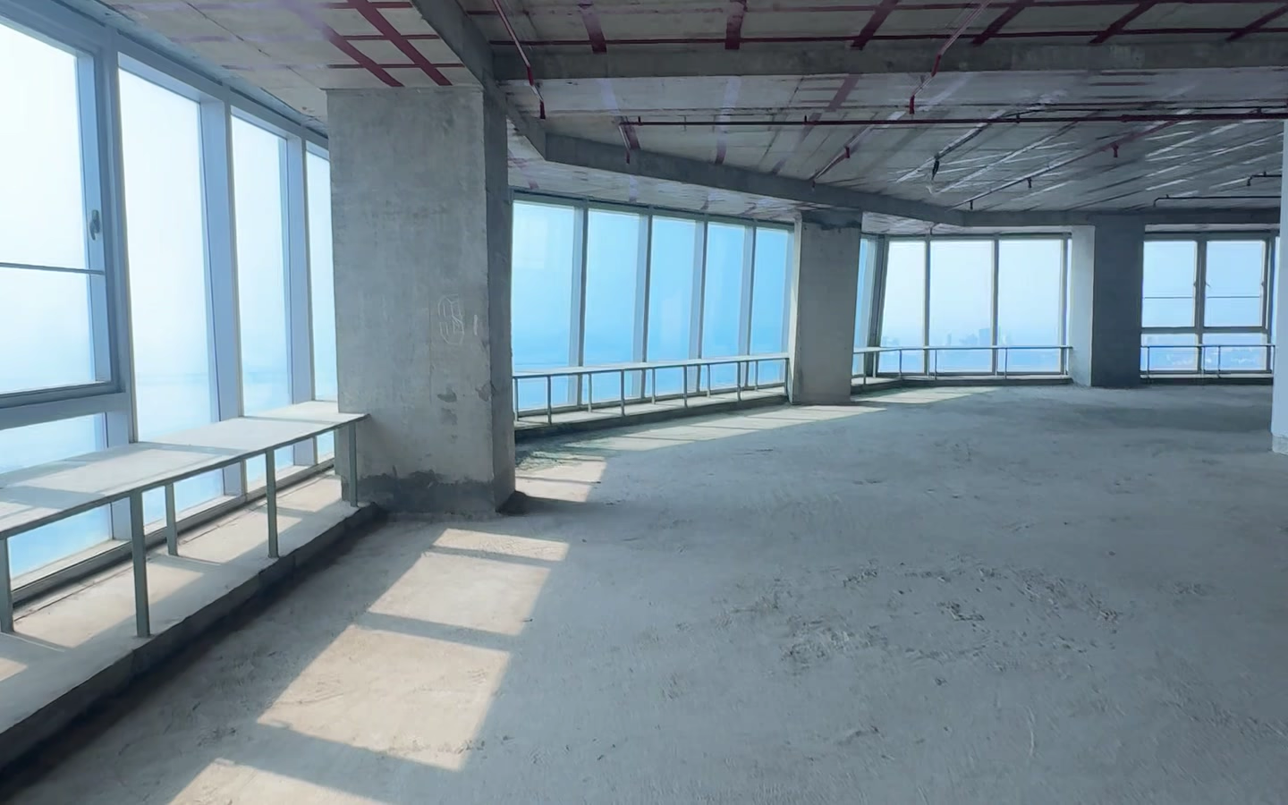 Office space for lease in Kohinoor Square, Dadar West - full-floor office space ready for fit-out