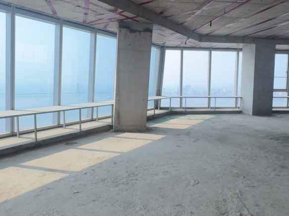Office space for lease in Kohinoor Square, Dadar West - 38th floor open office floor plate with wraparound windows